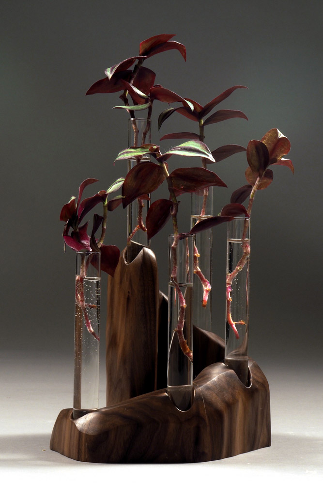 Amelia Pate sculpture